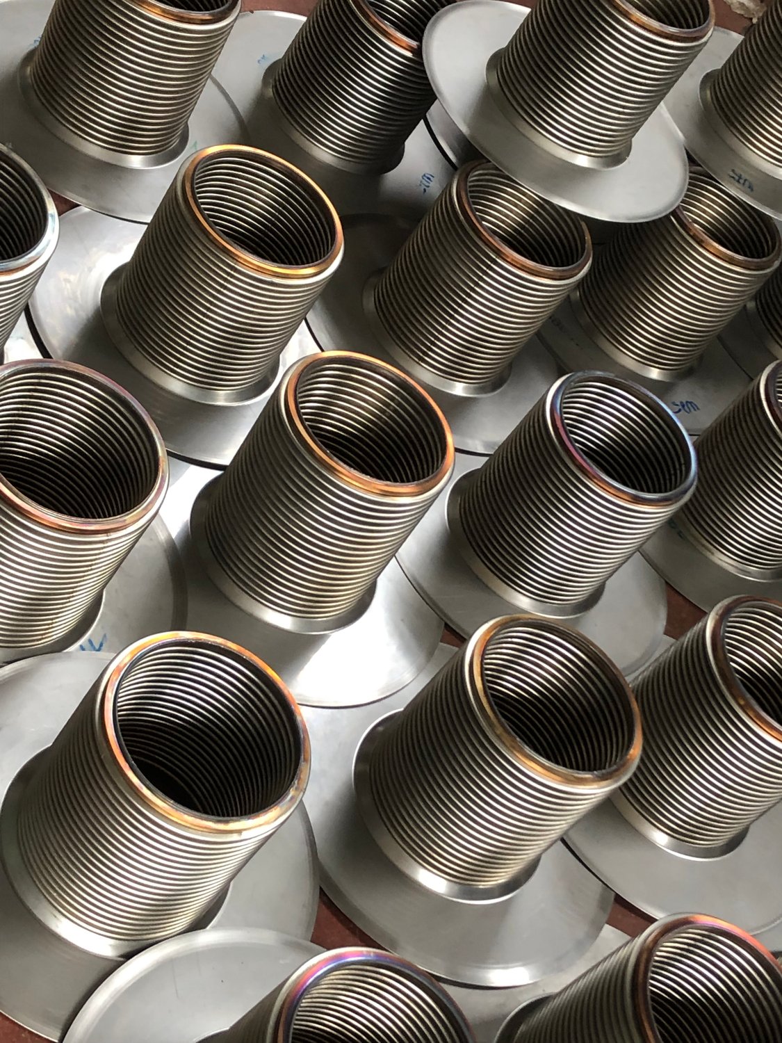 metal bellows - soffietti metallici - antivibranti - giunti di dilatazione - expansion joints- aisi321 aisi316L aisi 321 aisi 316L inconel